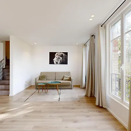 Bluestay 38 - Charmant Duplex A